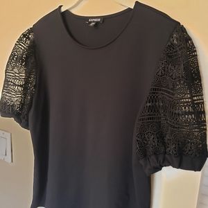 Express puff sleeve blouse